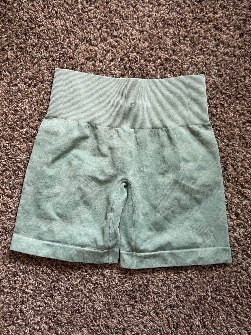 NVGTN Seamless Green Camo